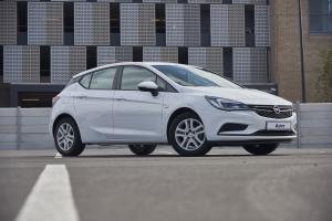 Opel Astra ecoFLEX 2016 года (ZA)